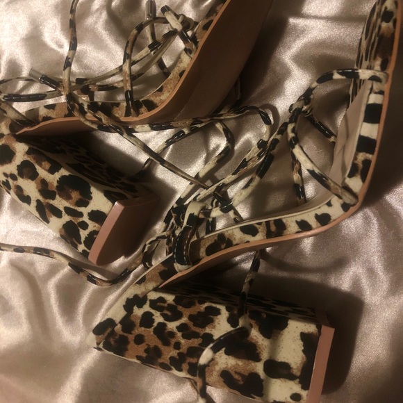 BRAND NEW leo print heels (fashionova) - Picture 2 of 3